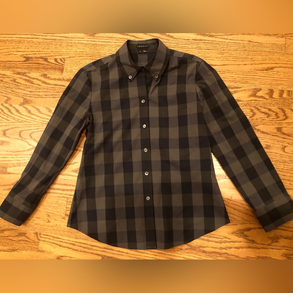 Theory women’s button down shirt. Medium